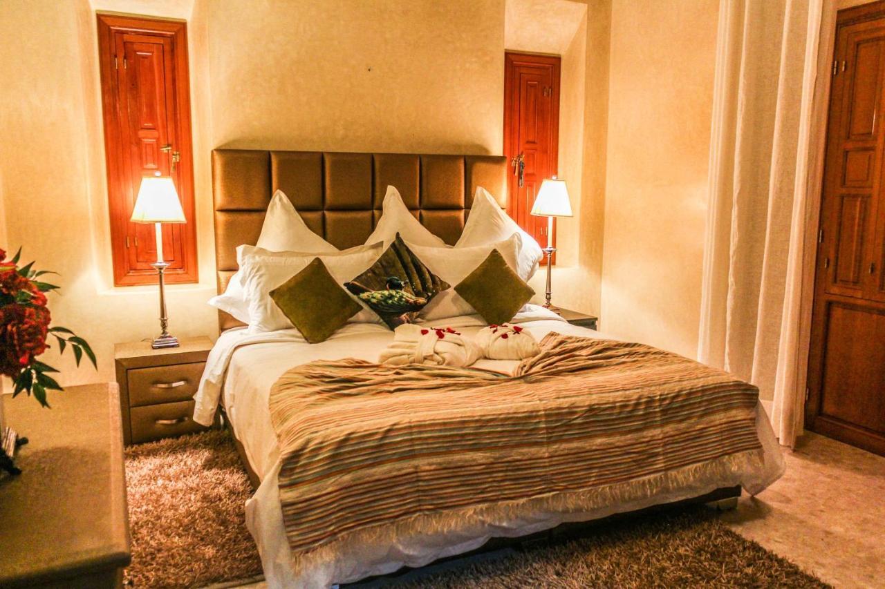 Magnificent Villa "Golf Amelkis" マラケシュ エクステリア 写真