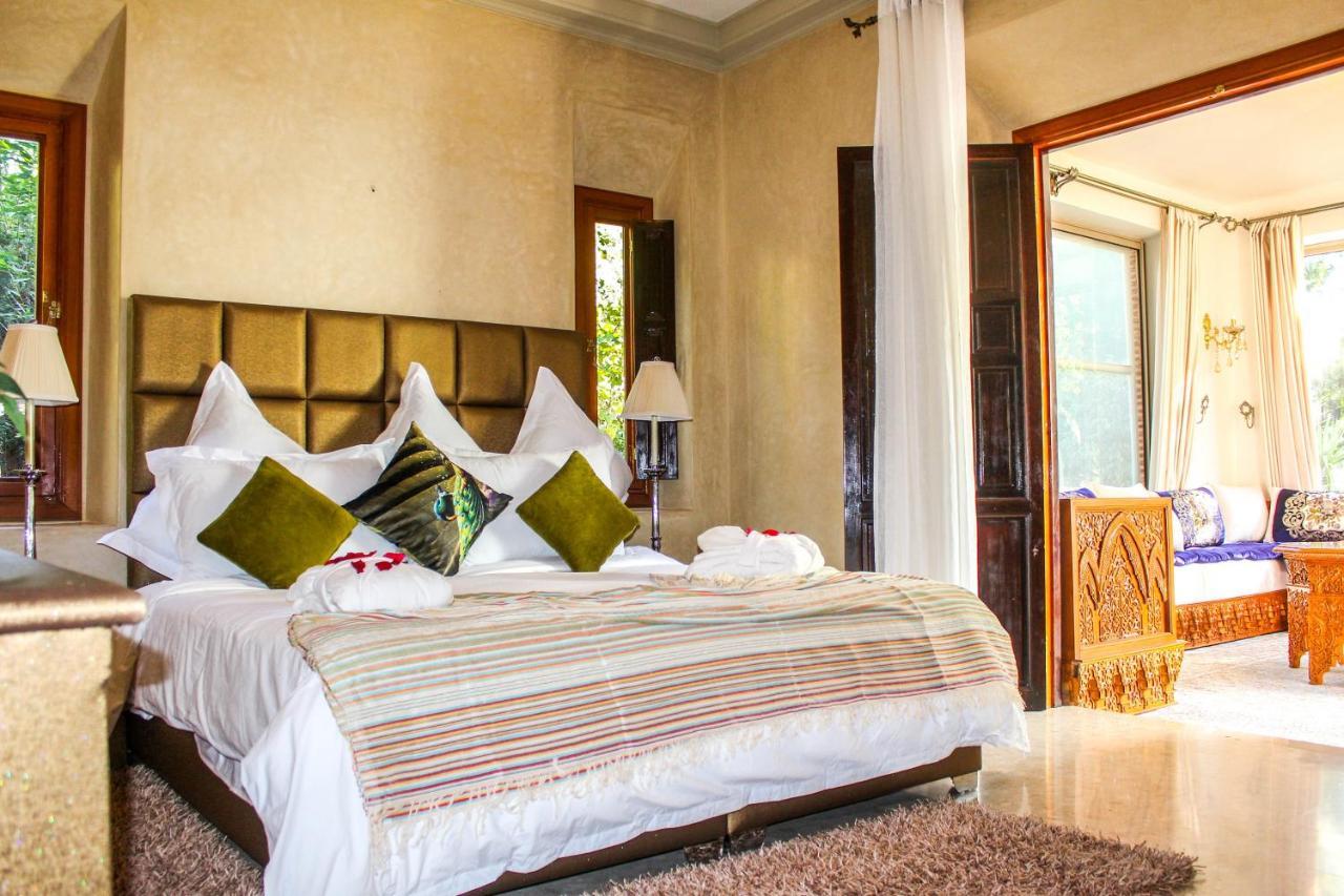 Magnificent Villa "Golf Amelkis" マラケシュ エクステリア 写真